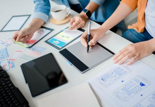 Stratégie digitale 2023 : Marketing digital et webdesign au service des entreprises