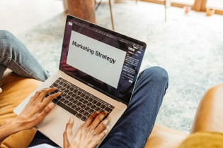 Le marketing d'influence en 2023 : comment tirer parti des réseaux sociaux ?